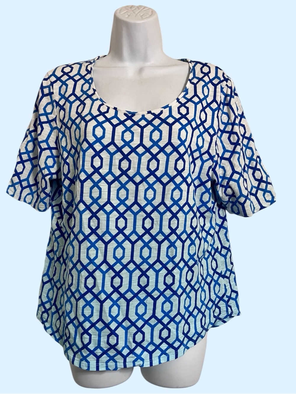 Chico's Blue Size 1 US M/8  Geometric Scoop Neck Blouse